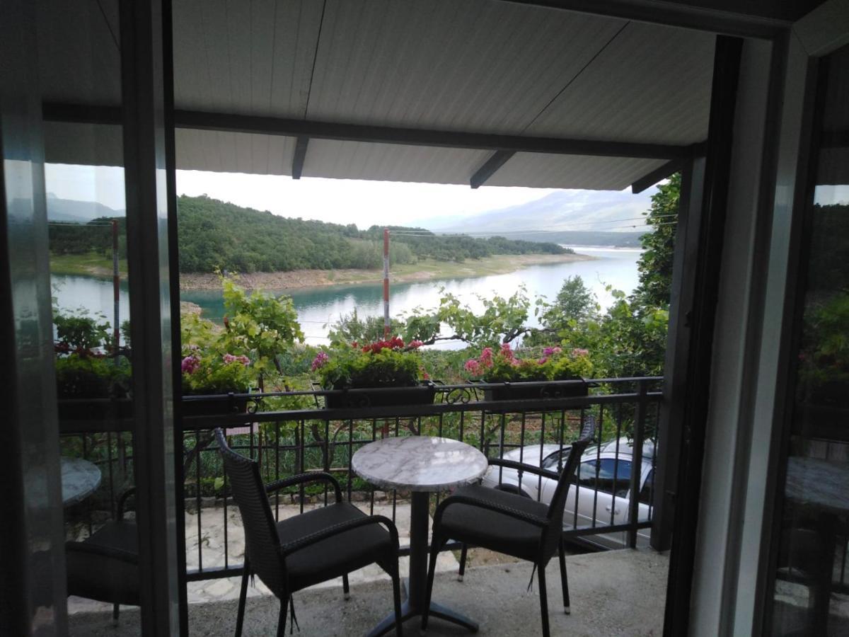Holiday Home Marija Vrlika Luaran gambar