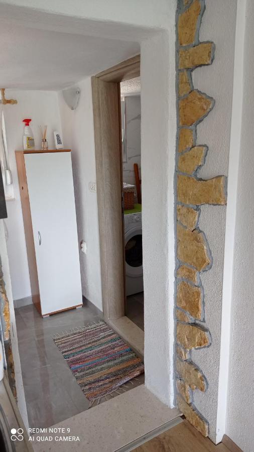 Holiday Home Marija Vrlika Luaran gambar