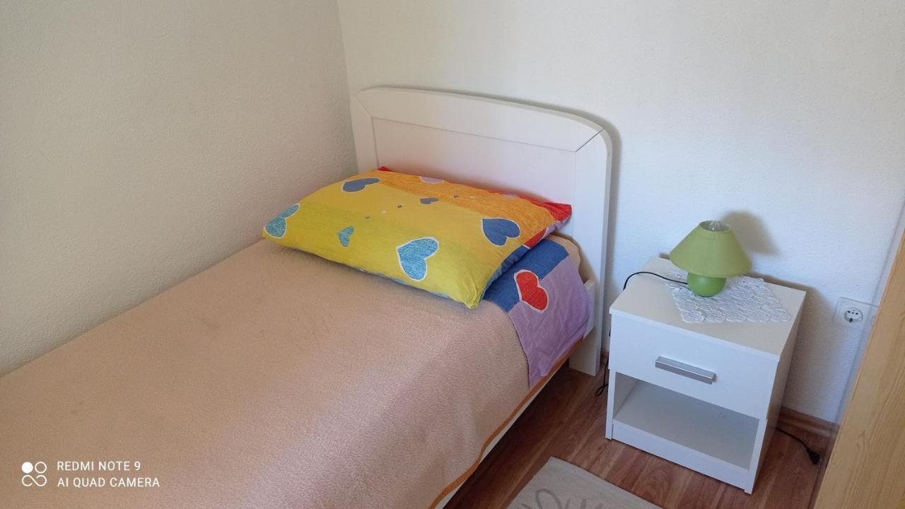 Holiday Home Marija Vrlika Luaran gambar