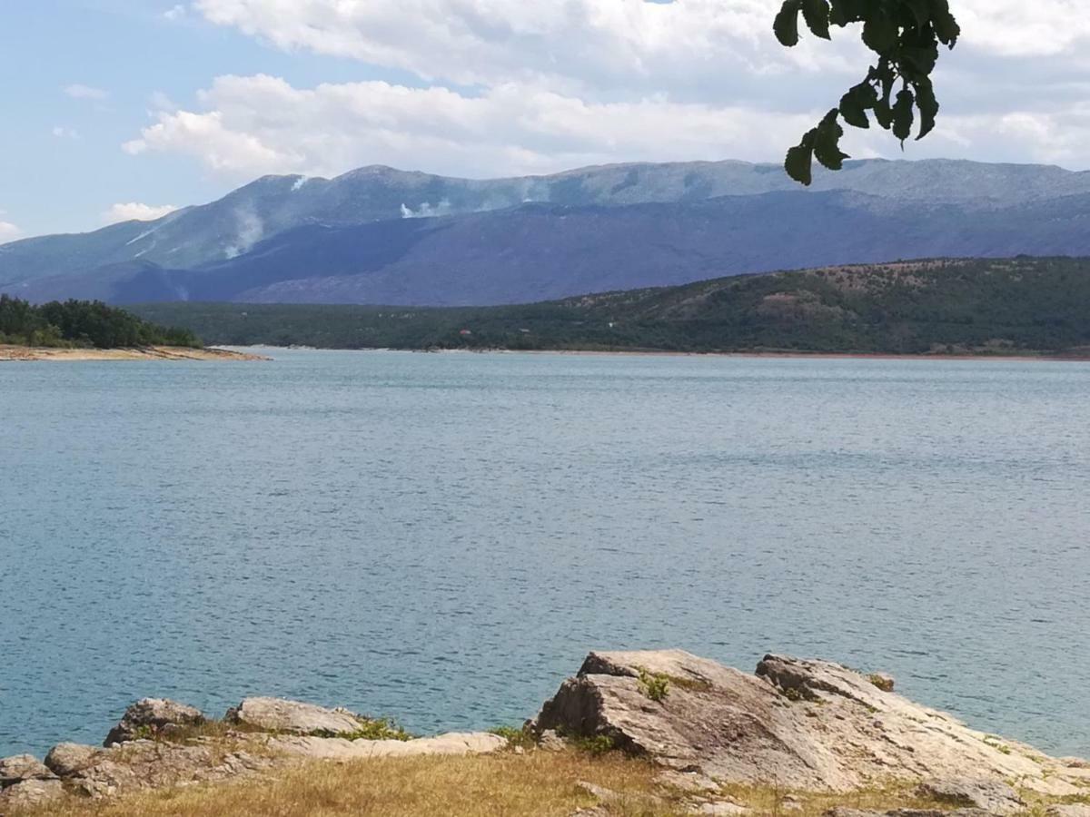 Holiday Home Marija Vrlika Luaran gambar